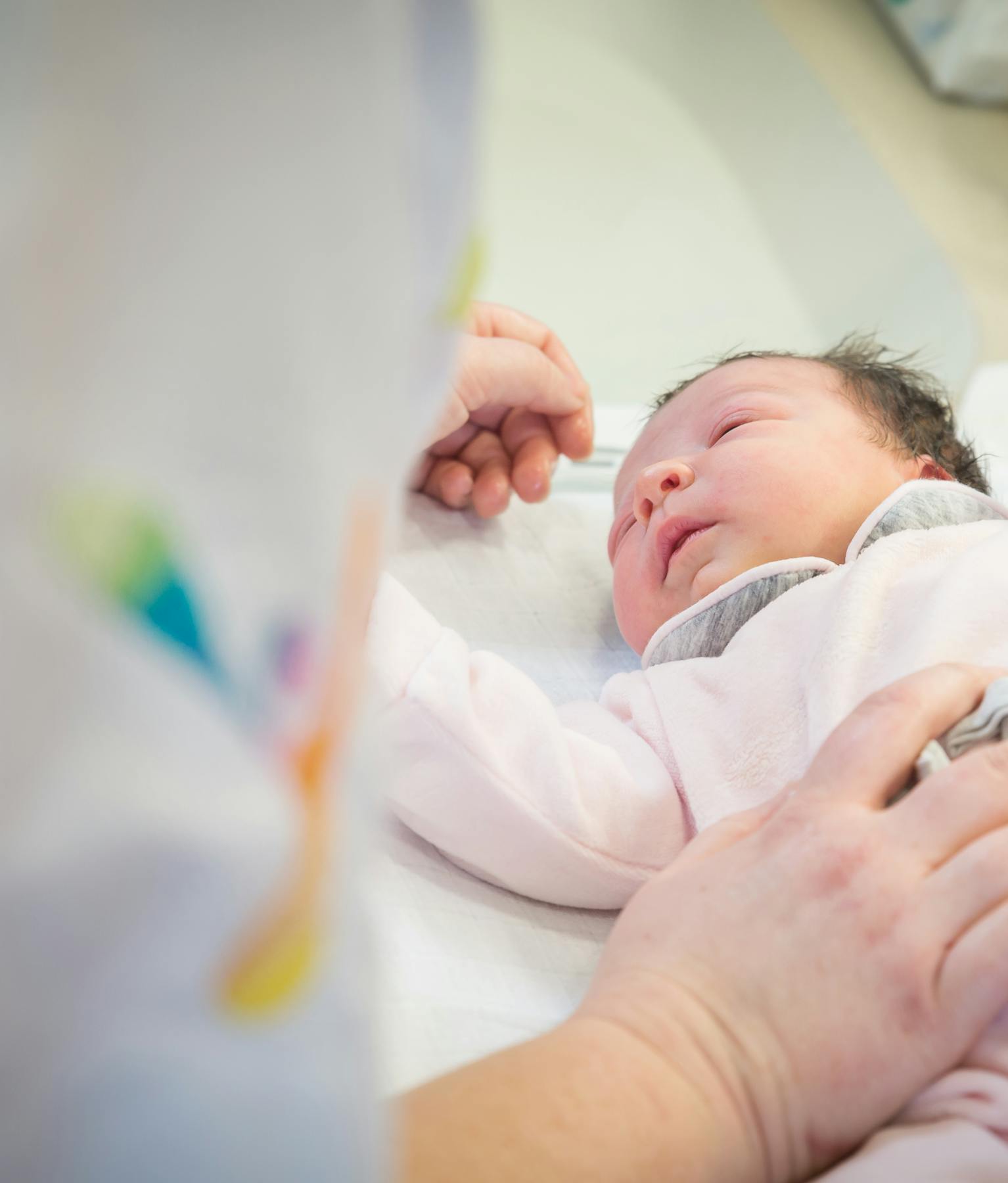 二代代生公司在哪里小孩的缺陷？看完优缺点你就知道